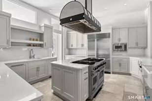 119 Proprietors Crossing, New Canaan, CT 06840 - Photo 10