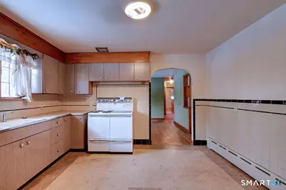 137 Lincoln Street, Naugatuck, CT 06770 - Photo 14