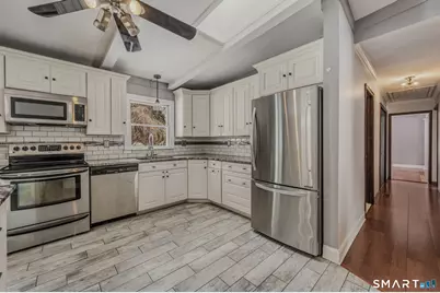 901 Old Colchester Road, Montville, CT 06370 - Photo 6