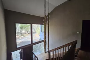 677 W Hill Rd, Stamford, CT 06902 - Photo 8