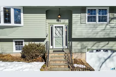 95 Lakewood Circle South, Manchester, CT 06040 - Photo 2