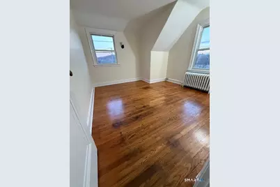 15 Bunker Hill Avenue, Waterbury, CT 06708 - Photo 10