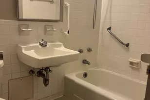 31 Woodland St, Hartford, CT 06105 - Photo 8