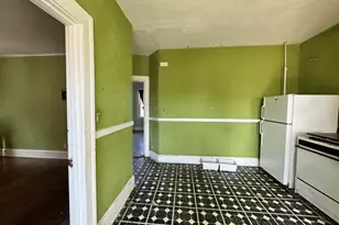 102 Rowe Ave, Hartford, CT 06106 - Photo 10