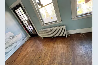 102 Rowe Avenue, Hartford, CT 06106 - Photo 6