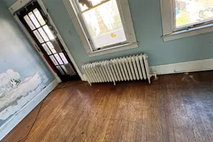 102 Rowe Ave, Hartford, CT 06106 - Photo 6