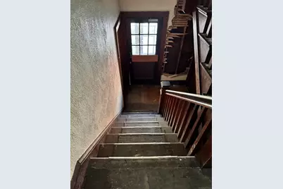 102 Rowe Avenue, Hartford, CT 06106 - Photo 24