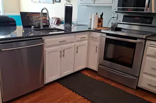 27 Leo J Ln, Manchester, CT 06042 - Photo 10