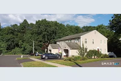 27 Leo J Lane, Manchester, CT 06042 - Photo 1