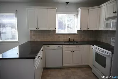 922 Heritage Village #B, Southbury, CT 06488 - Photo 6
