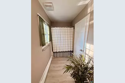 13 Mohegan Street, Putnam, CT 06260 - Photo 10