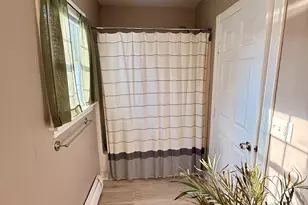 13 Mohegan St, Putnam, CT 06260 - Photo 10