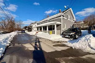 13 Mohegan St, Putnam, CT 06260 - Photo 2