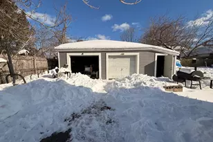 13 Mohegan St, Putnam, CT 06260 - Photo 4