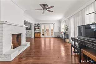 16 Lilley Rd, West Hartford, CT 06119 - Photo 2