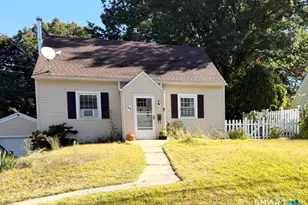 28 White St, Vernon, CT 06066 - Photo 2
