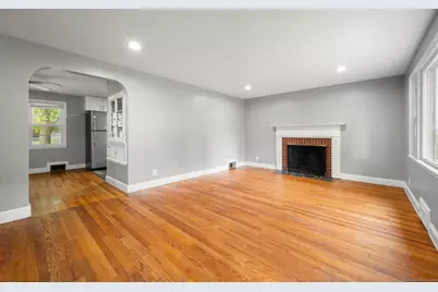 21 Davis Road, East Hartford, CT 06118 - Photo 2