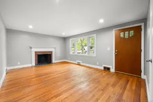 21 Davis Rd, East Hartford, CT 06118 - Photo 4