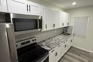 38 New Haven Ave, Derby, CT 06418 - Photo 4