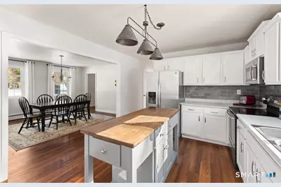 19 Brookwood Drive, Newtown, CT 06470 - Photo 4