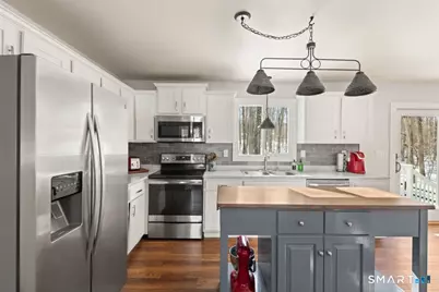 19 Brookwood Drive, Newtown, CT 06470 - Photo 2