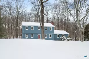 19 Brookwood Dr, Newtown, CT 06470 - Photo 28