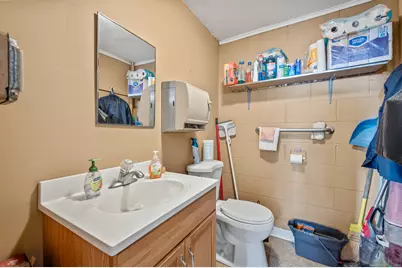 15 King Spring Road, Windsor Locks, CT 06096 - Photo 24