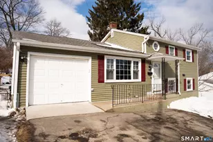 227 Fanning St, Waterbury, CT 06704 - Photo 2