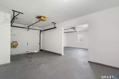 105 Hyde Road, West Hartford, CT 06117 - Photo 38