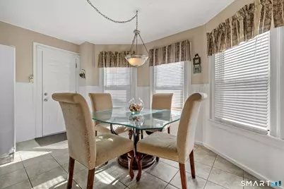 27 Windsor Avenue, Meriden, CT 06451 - Photo 2