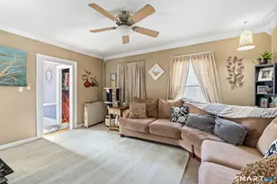 27 Windsor Ave, Meriden, CT 06451 - Photo 10