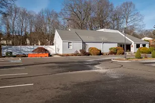 129 Brentwood Dr, Wallingford, CT 06492 - Photo 26