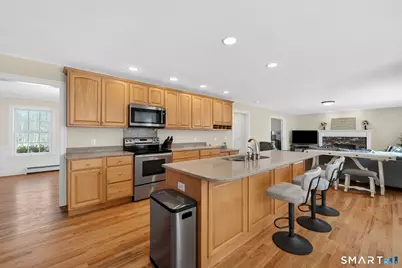 23 Neville Street, Coventry, CT 06238 - Photo 4