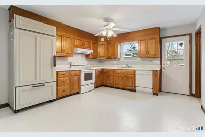 86 Harbor Drive, Stamford, CT 06902 - Photo 10