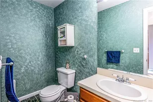 1 Ellis St, New Haven, CT 06513 - Photo 16