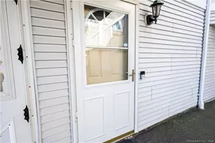 1 Ellis St, New Haven, CT 06513 - Photo 4