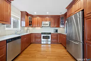 130 Wood Ridge Dr, Stamford, CT 06905 - Photo 8