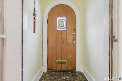 56 Roger Road, New Haven, CT 06515 - Photo 2