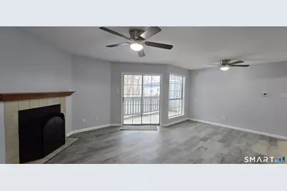 90 Crown Knoll Court #APT 136, Groton, CT 06340 - Photo 4