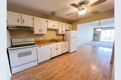 185 Melba Street #APT 201, Milford, CT 06460 - Photo 2