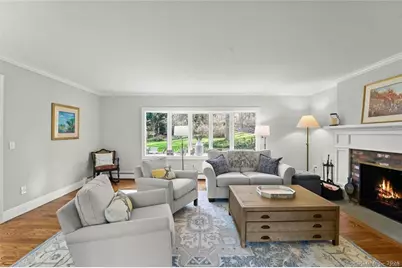 5 Holly Place, Wilton, CT 06897 - Photo 8