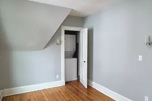 17 Wilford Ave, Branford, CT 06405 - Photo 8