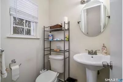 1403 Old Town Road #1403, Bridgeport, CT 06606 - Photo 20