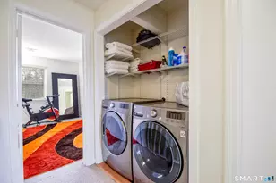 1403 Old Town Rd, Bridgeport, CT 06606 - Photo 16