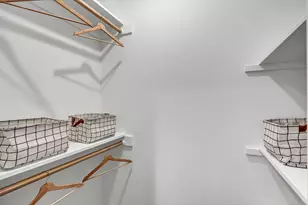 33 Main St, Meriden, CT 06451 - Photo 14