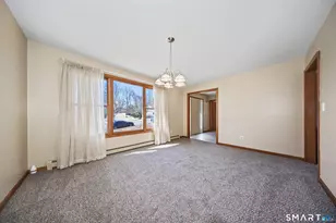 22 Greenwood Cir, Seymour, CT 06483 - Photo 6