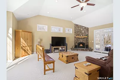 88 Kings Highway, Shelton, CT 06484 - Photo 2