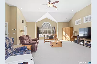 88 Kings Highway, Shelton, CT 06484 - Photo 4