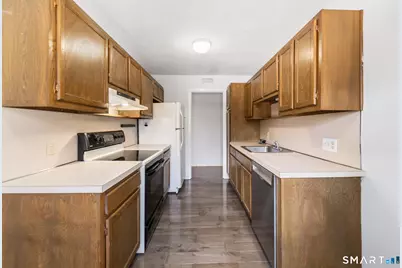 434 Heritage Village #D, Southbury, CT 06488 - Photo 8