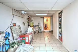 225 Meriden Rd, Waterbury, CT 06705 - Photo 32